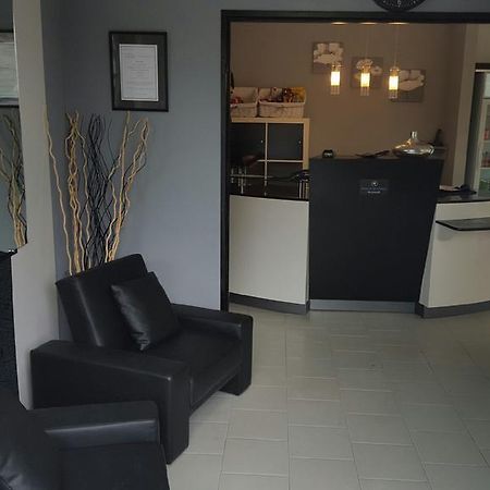 Hotel Paradise Vitrolles  Luaran gambar