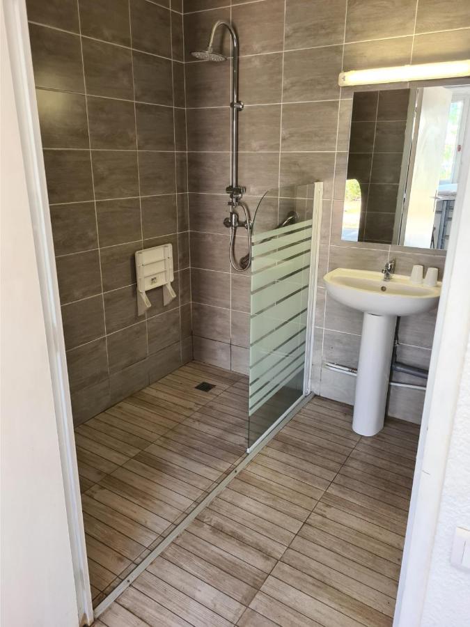 Hotel Paradise Vitrolles  Luaran gambar