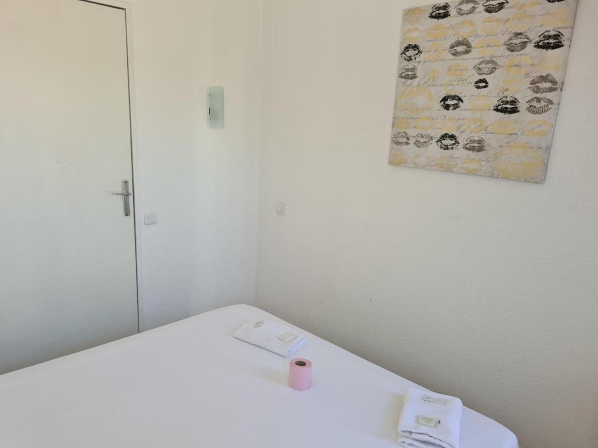 Hotel Paradise Vitrolles  Luaran gambar