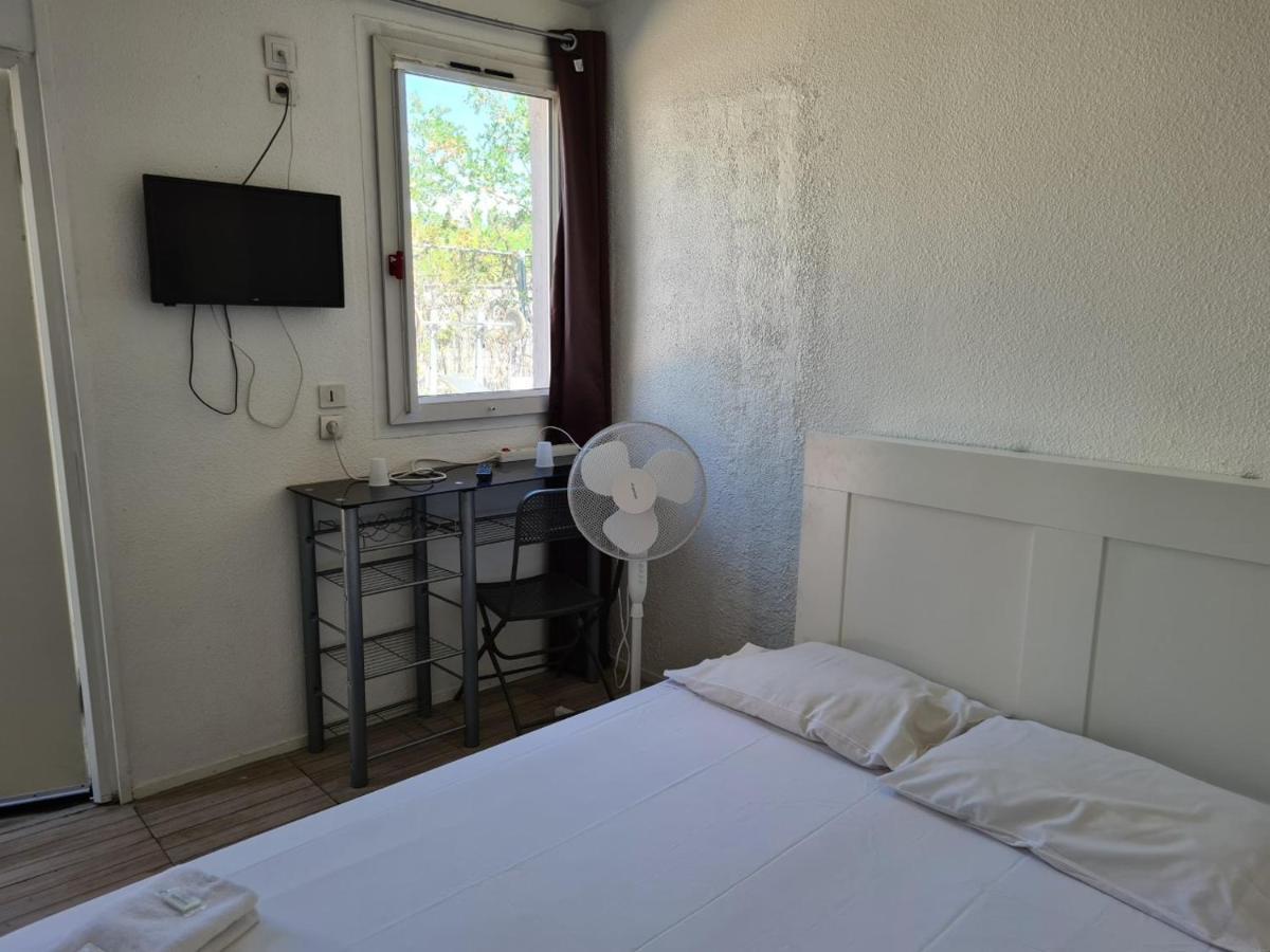 Hotel Paradise Vitrolles  Luaran gambar